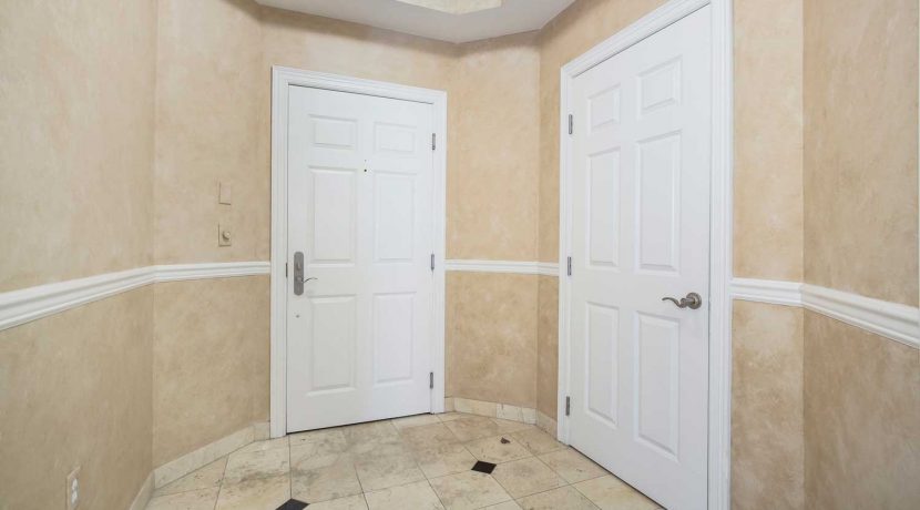 Entry-Foyer