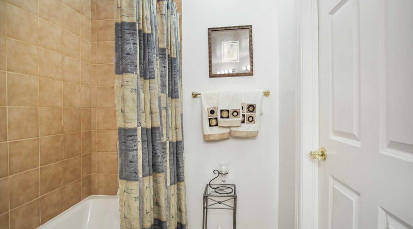 2nd-Bathroom_2-web