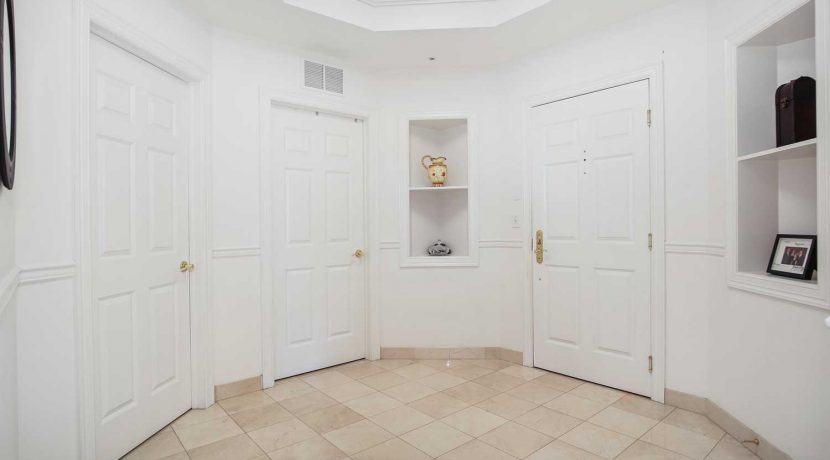 Entry-Foyer-web