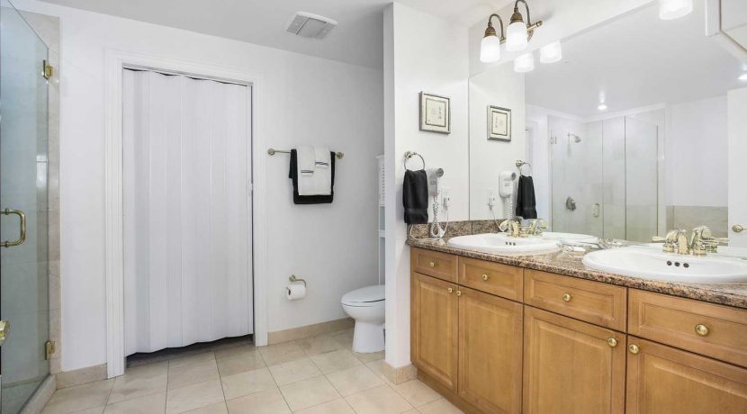 Master-Bathroom-2-web