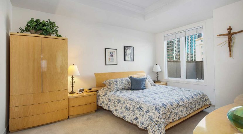 Master-Bedroom-2-web