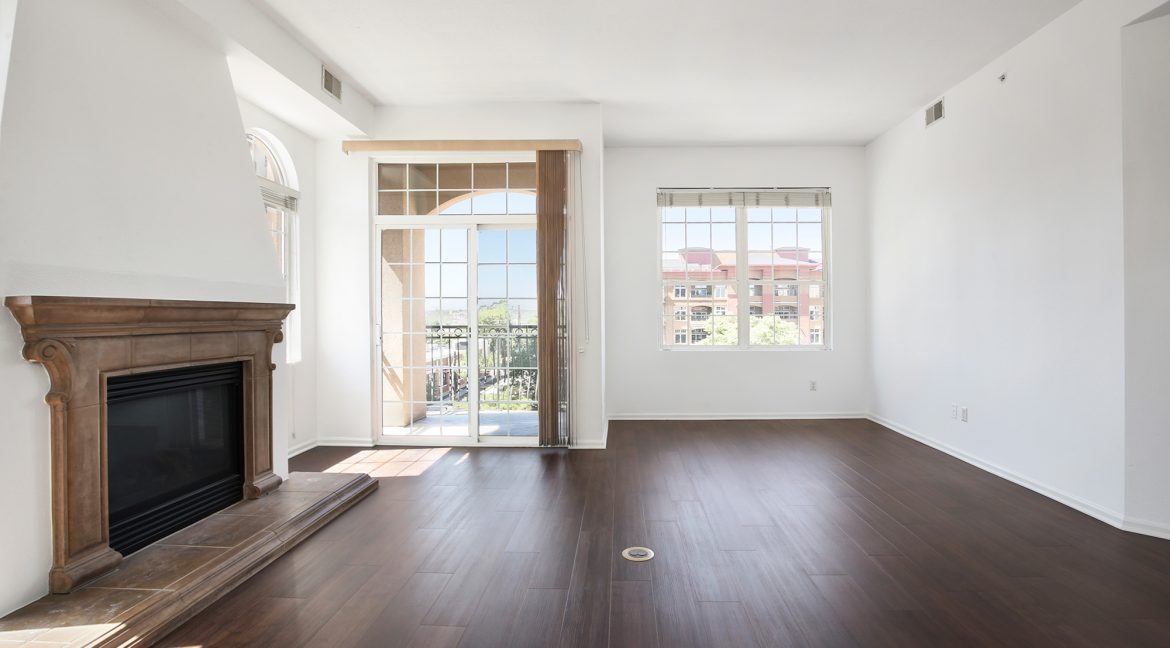 Living-Areas-3_MLS
