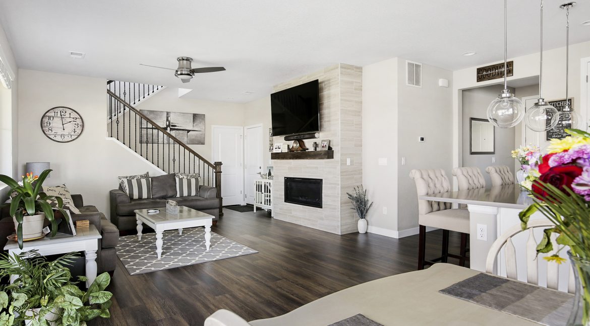 Open Living Areas_MLS