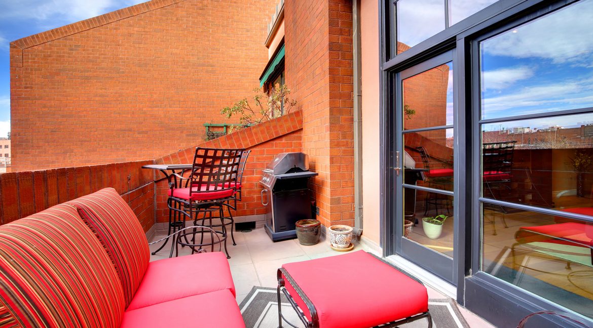Balcony_MLS