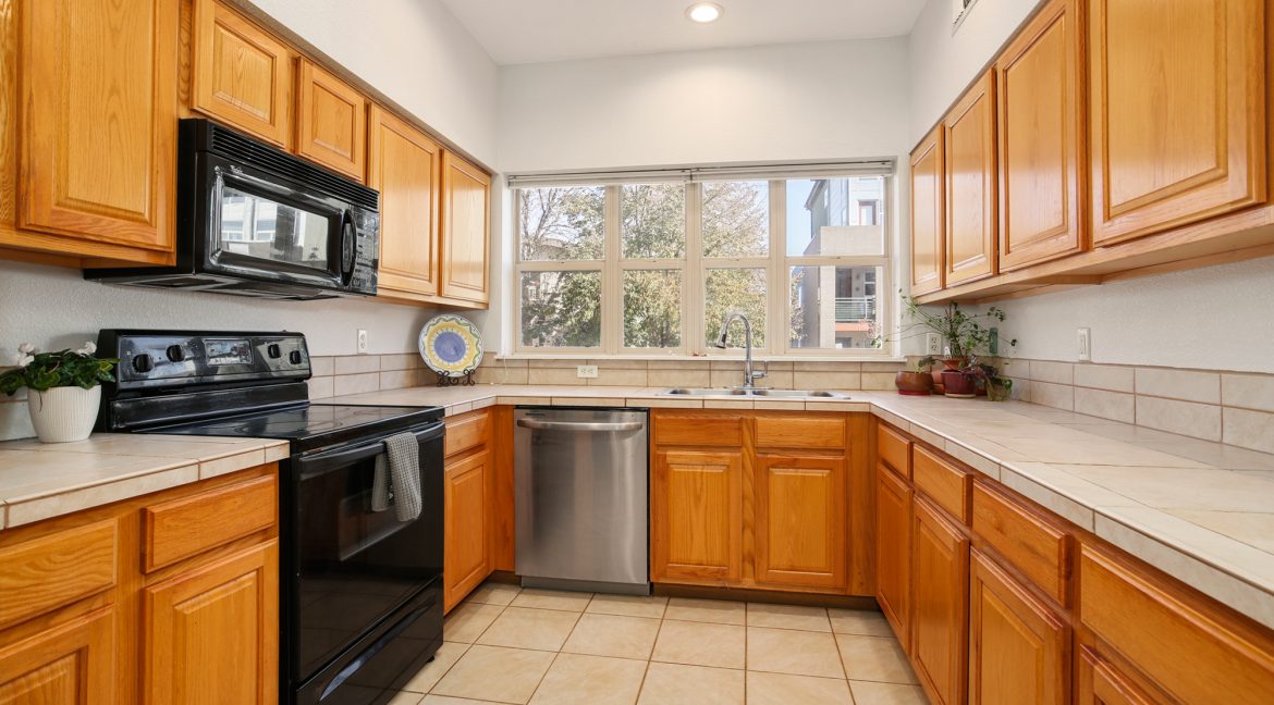 Kitchen_MLS
