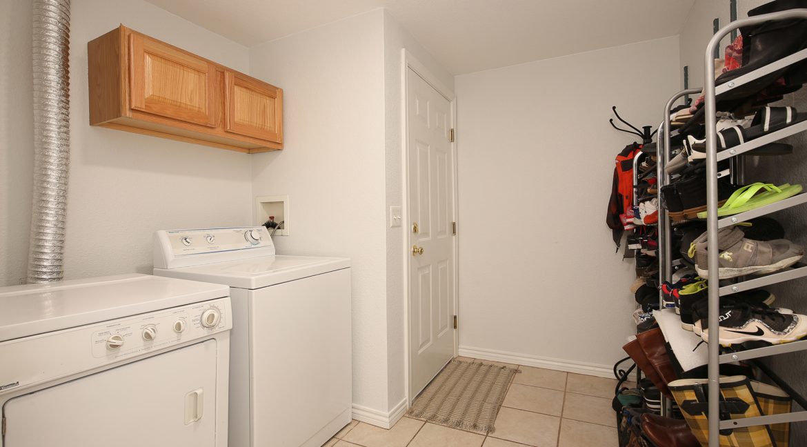 Laundry-and-Storage_MLS