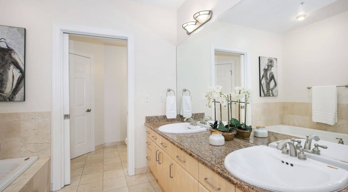 Master-Bathroom_1202_MLS