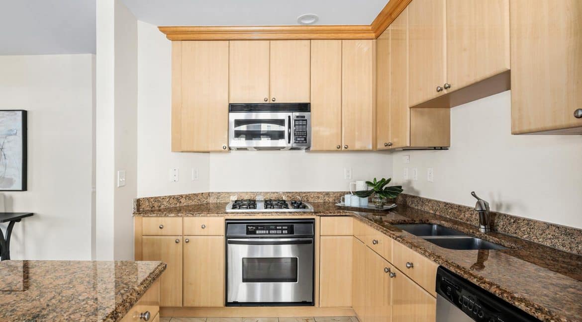 Kitchen-2_301_MLS