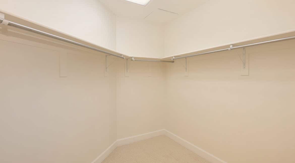Primary-Closet_MLS