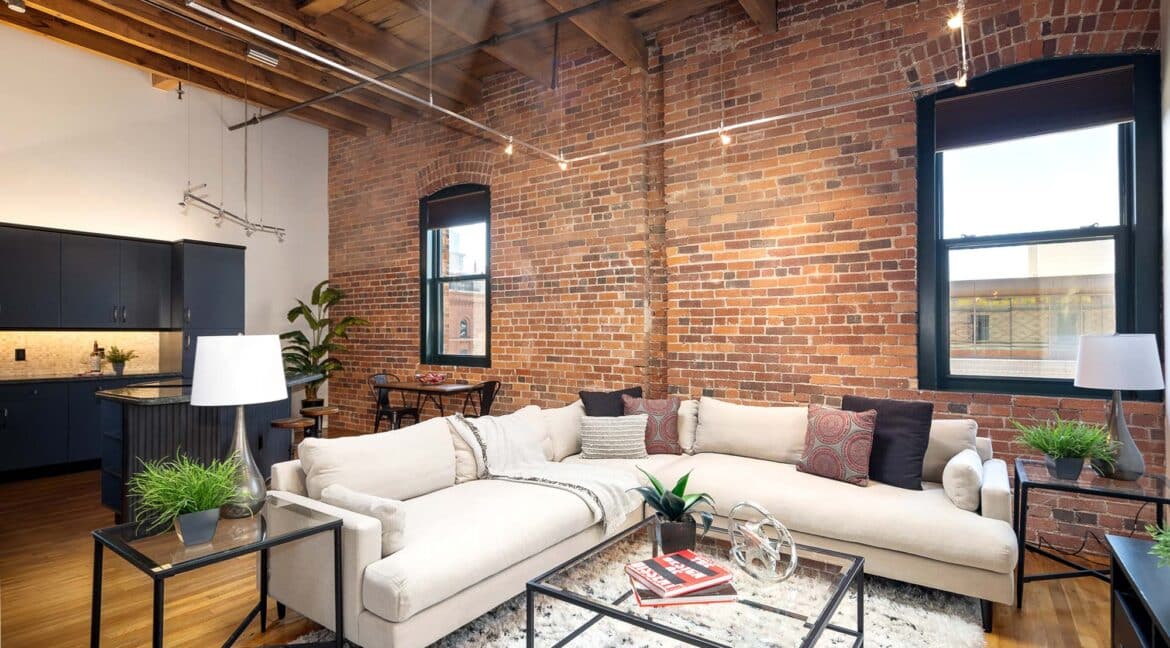Open-Floorplan-11_light-rays-added_MLS