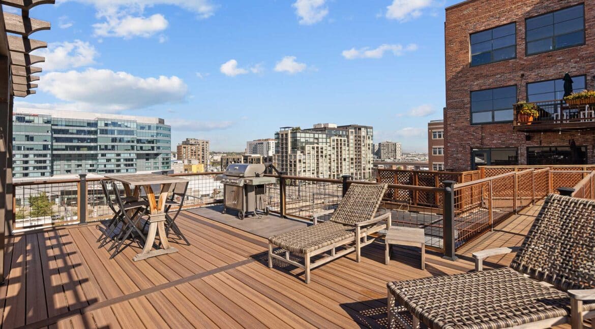 Rooftop-Terrace-3_MLS