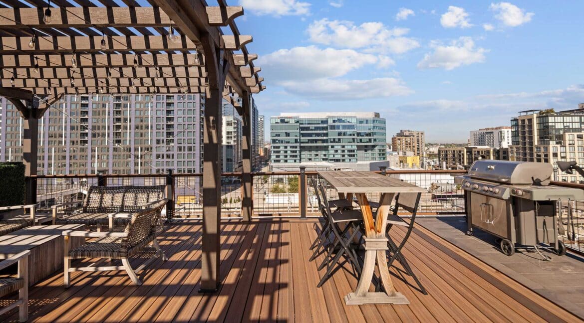 Rooftop-Terrace-4_MLS