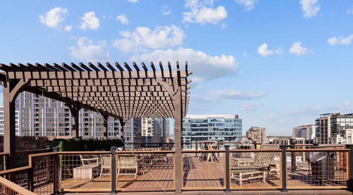 Rooftop-Terrace_MLS